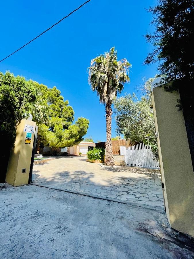 Villa Con Piscina Gigante Sant Francesc de s'Estany 외부 사진