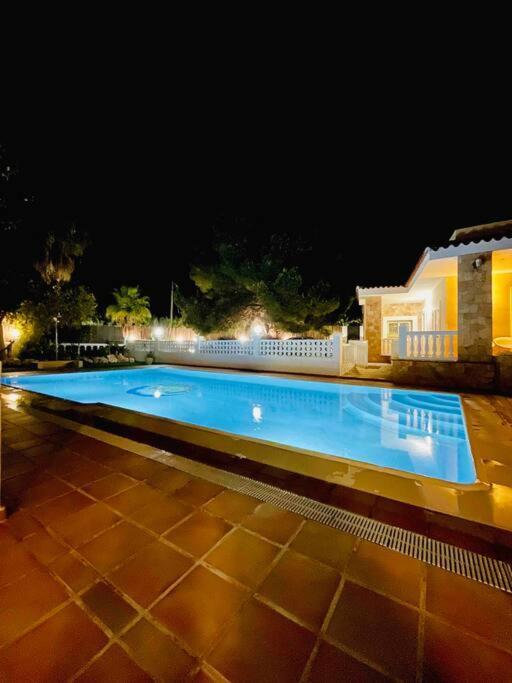 Villa Con Piscina Gigante Sant Francesc de s'Estany 외부 사진